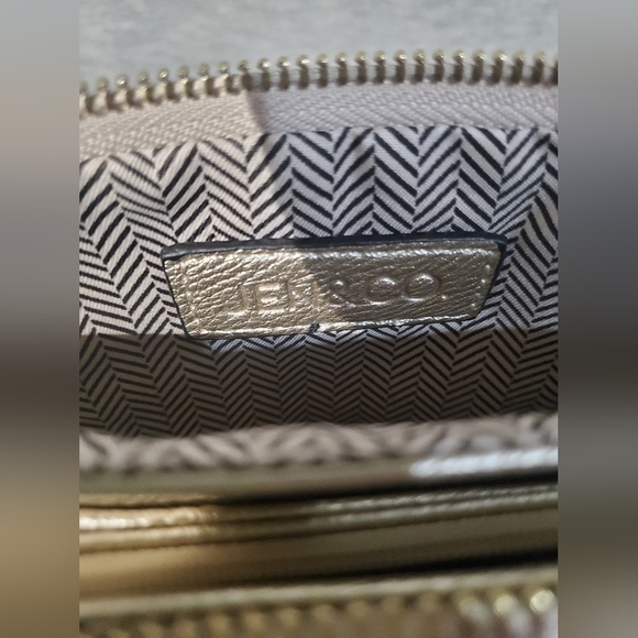 Jen & Co. Riley Vegan Crossbody - Picture 4 of 5